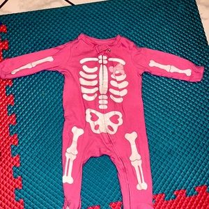 6-9 month Halloween skeleton zip up onesie